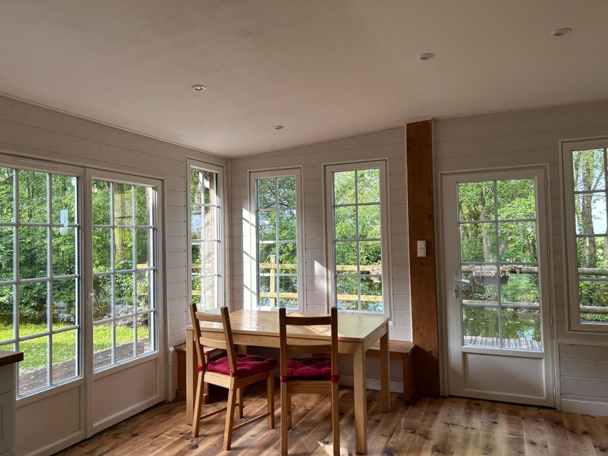 La Maison De L'Etang Manerbe Экстерьер фото